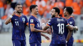 Benauwde zege Oranje (m) in Litouwen op historische avond Depay